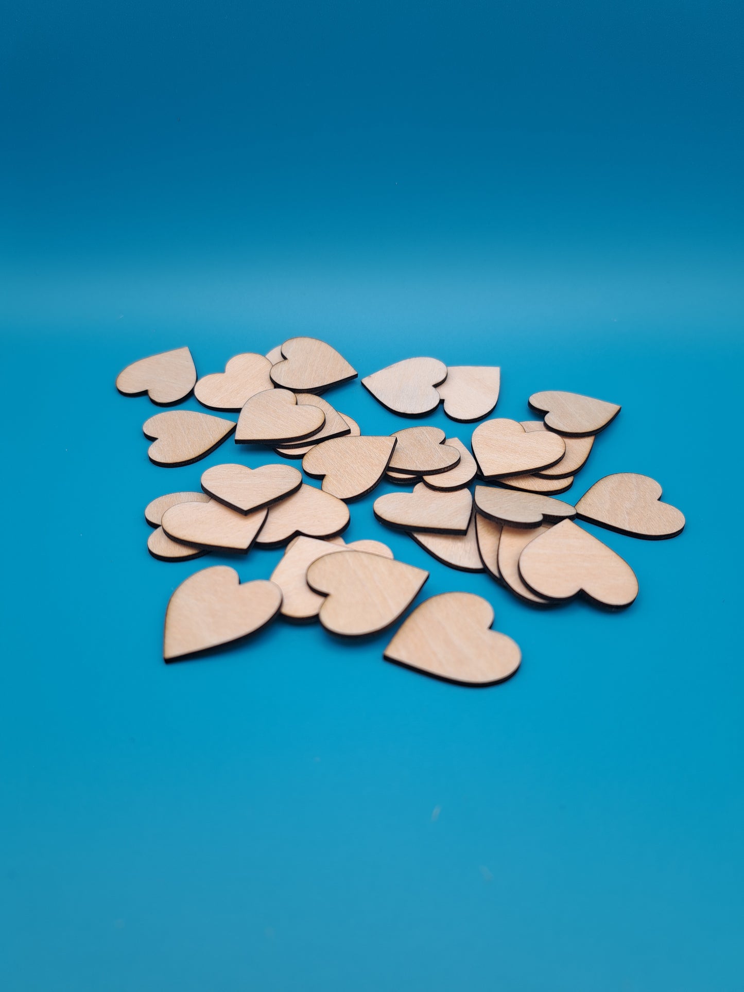 Wedding table confetti hearts ply plywood etchi