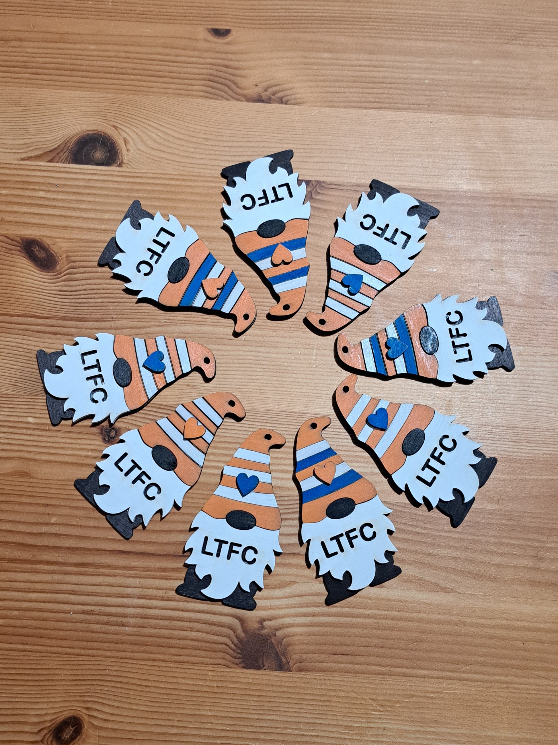 gnomes customisable colours hats star heart christmas etchi